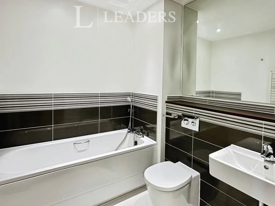 Abbess Way, Waterloovillle, PO7, photo 8