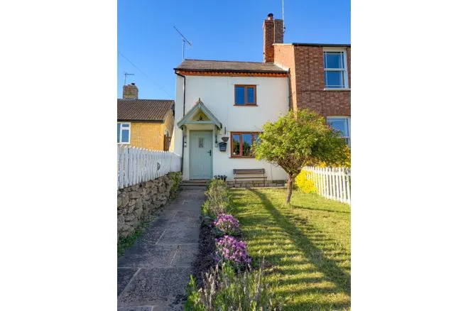 2 bed house for sale — Main Street, Tingewick