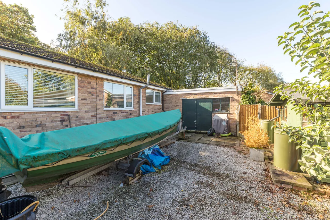 Clayton House Gardens, Burscough, L40, photo 15