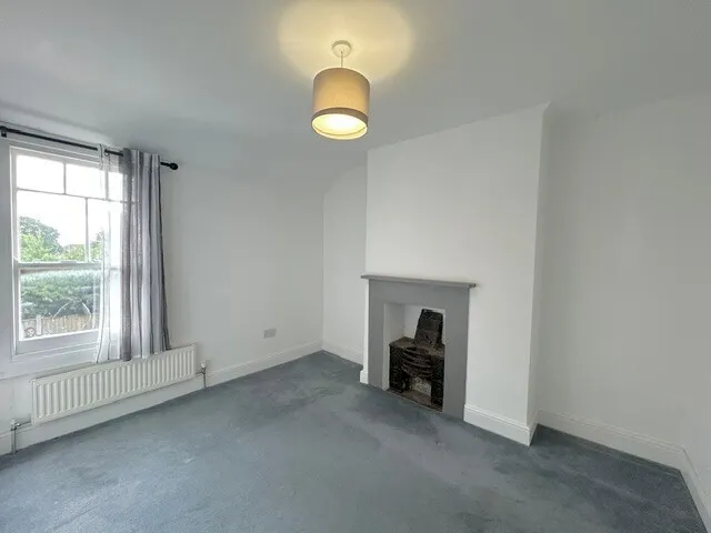 Manor Road, Chigwell, IG7, photo 3