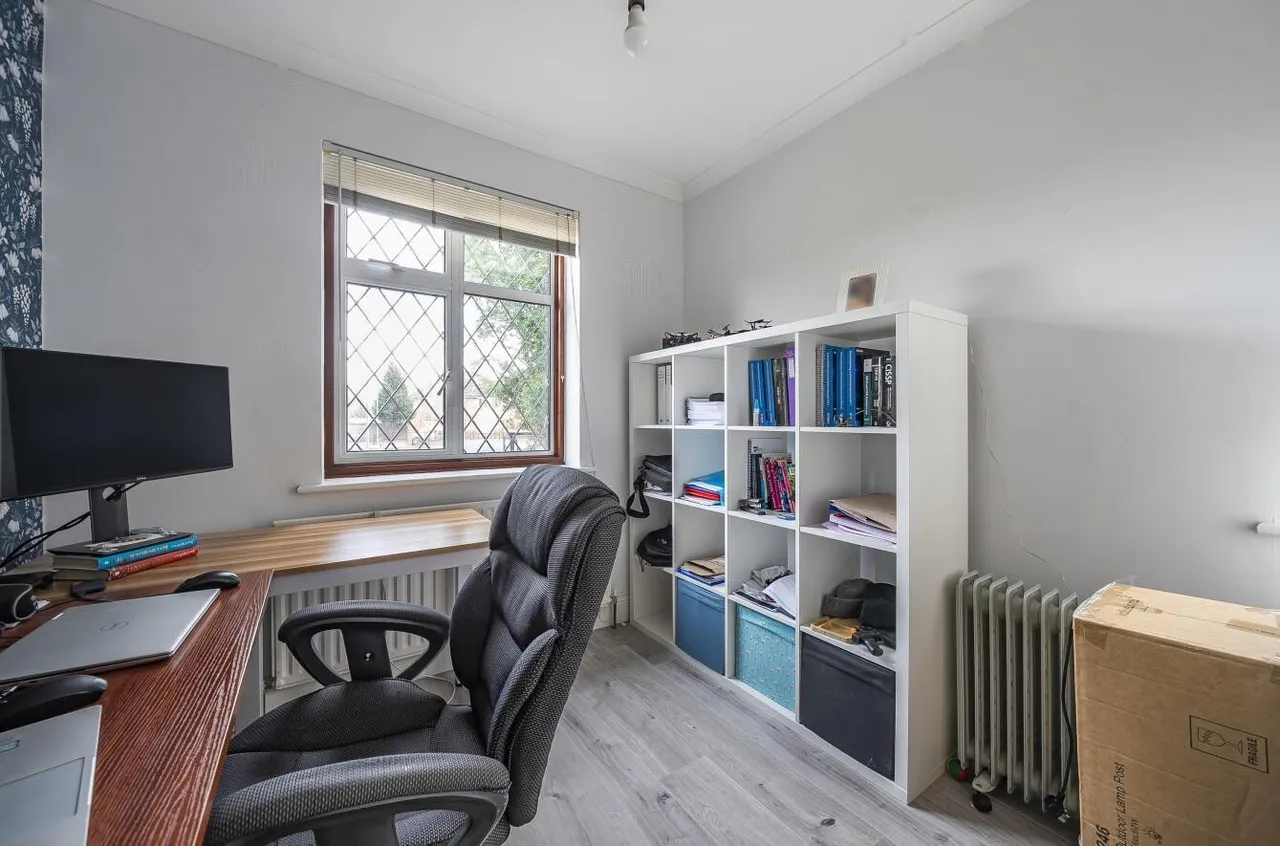 Brighton Road, Banstead, SM7 1BT, photo 12