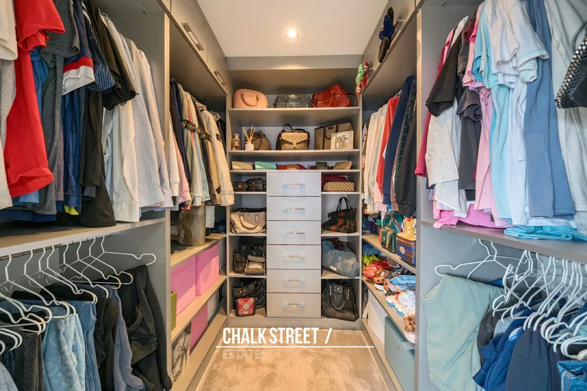 Suttons Lane, Hornchurch, Greater London, RM12 6RL, photo 12