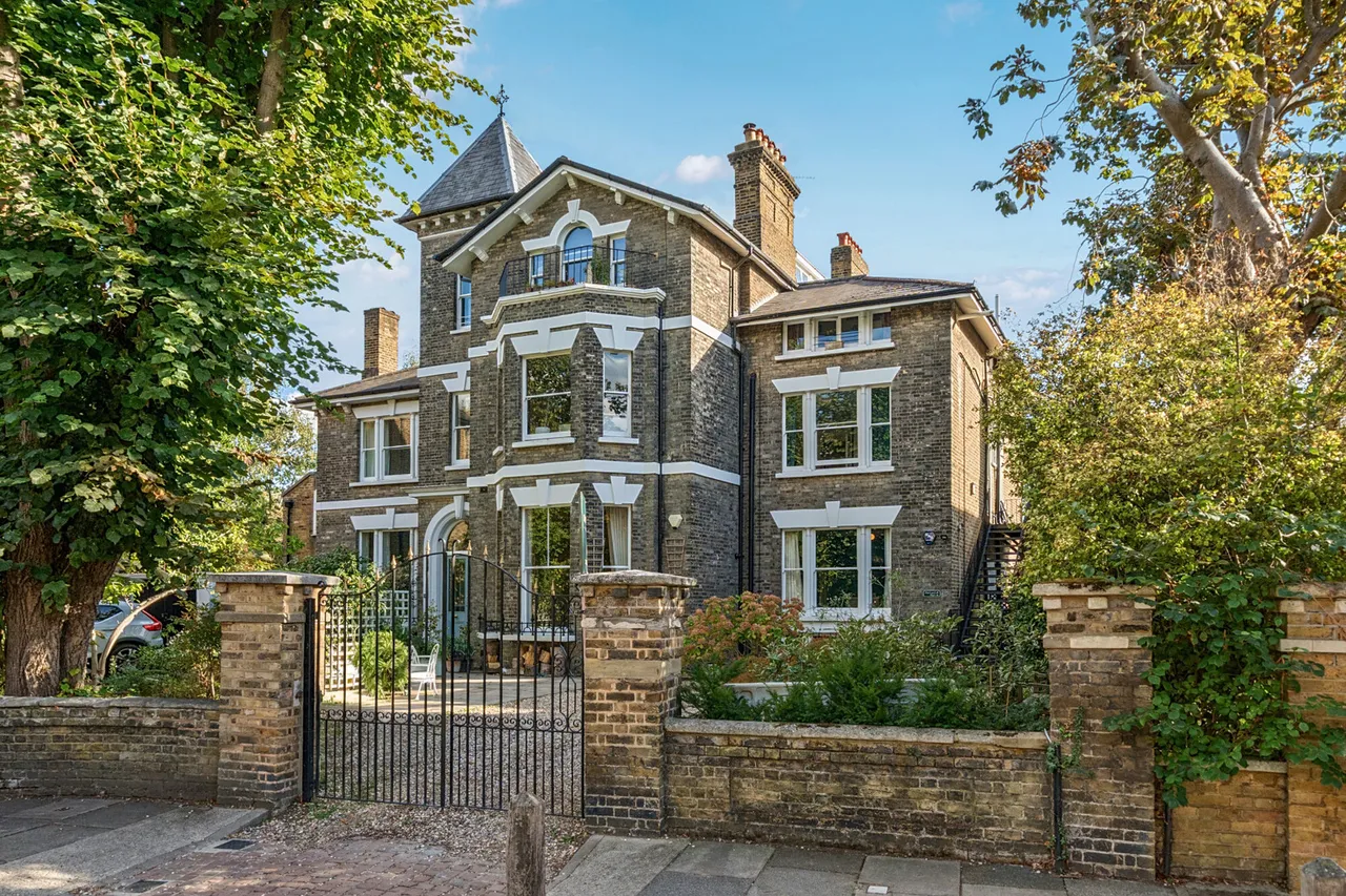 3 bed flat for sale, St. Johns Park, SE3