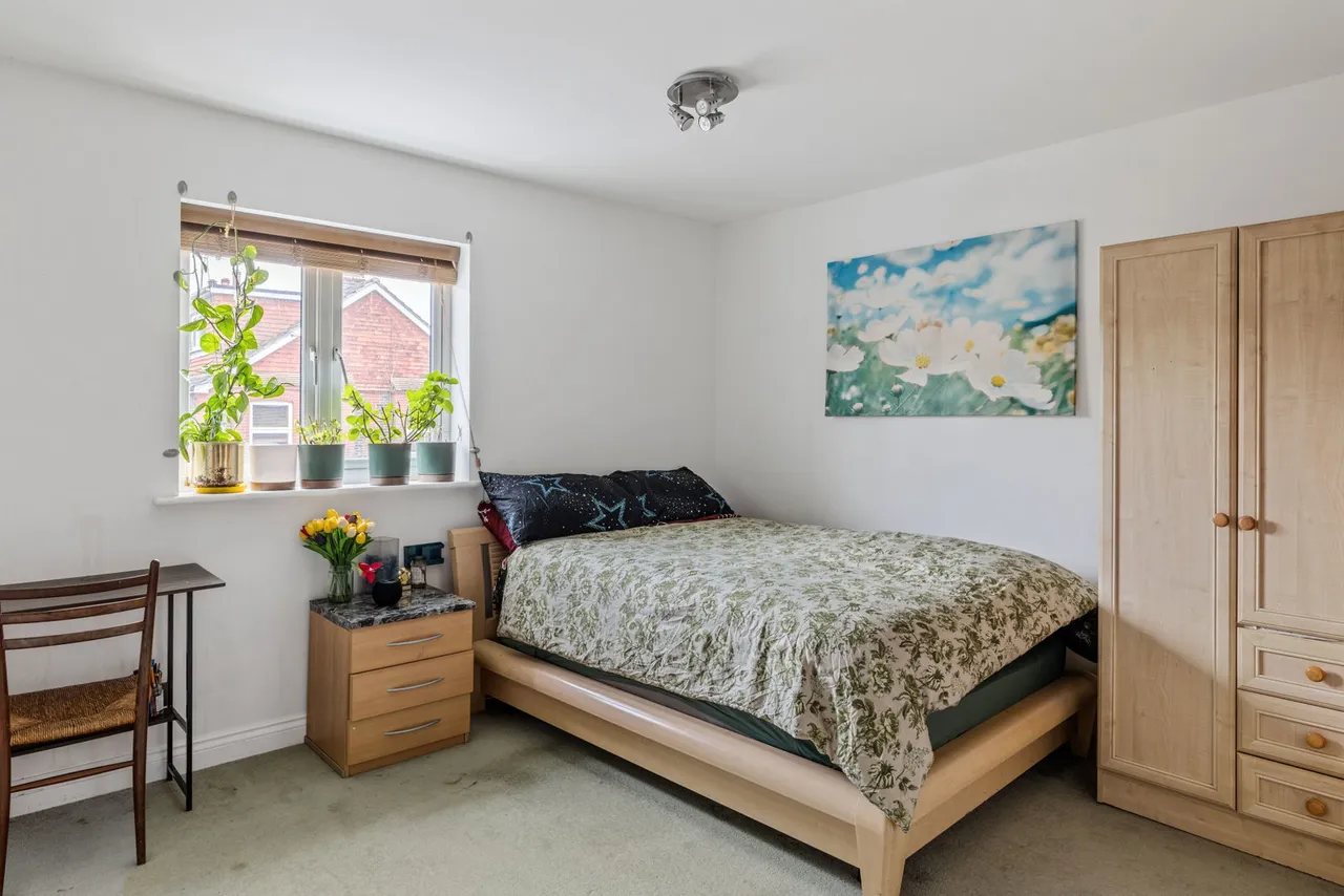 Gordon Road, Haywards Heath, RH16, photo 8