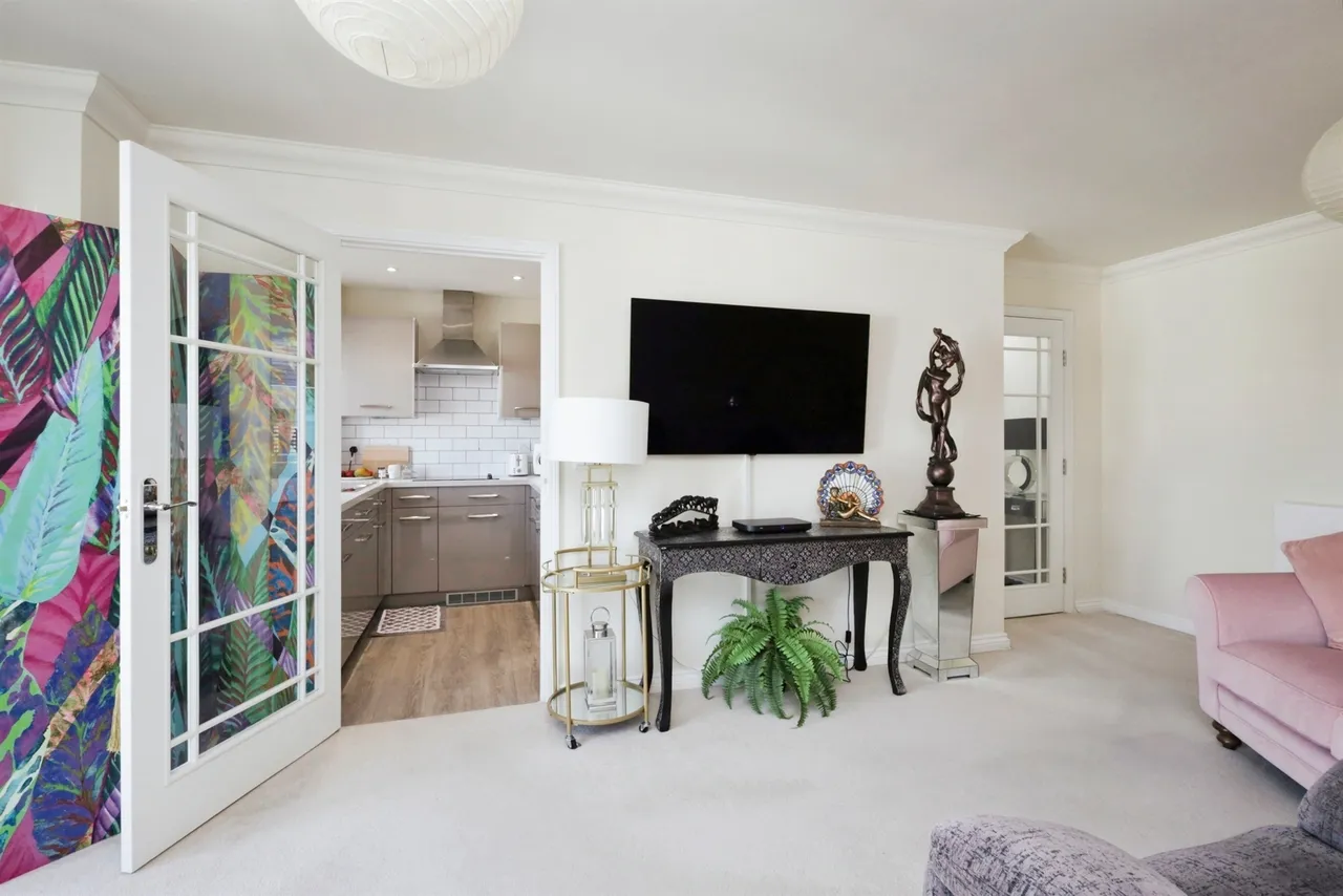 Southfields Road, Eastbourne, photo 5