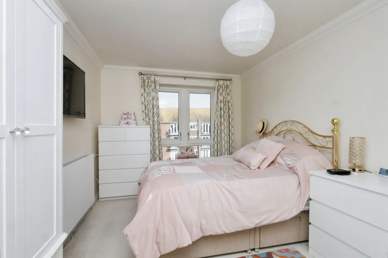 Southfields Road, Eastbourne, photo 8