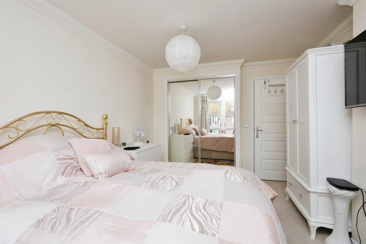 Southfields Road, Eastbourne, photo 9