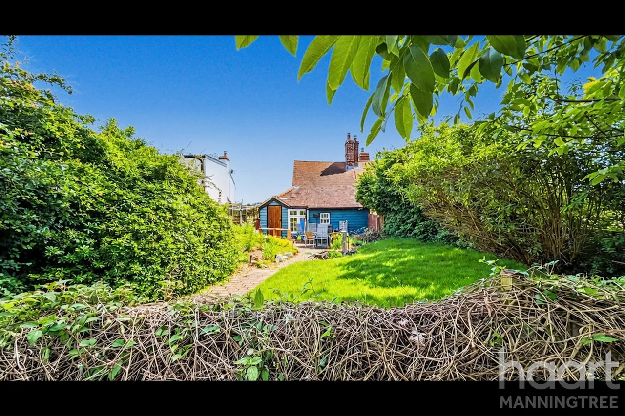 Clacton Road, Horsley Cross, CO11, photo 12