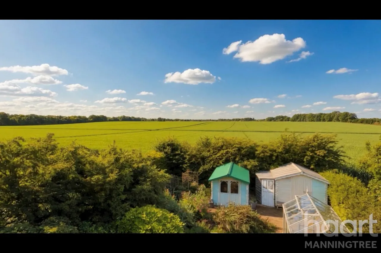 Clacton Road, Horsley Cross, CO11, photo 6