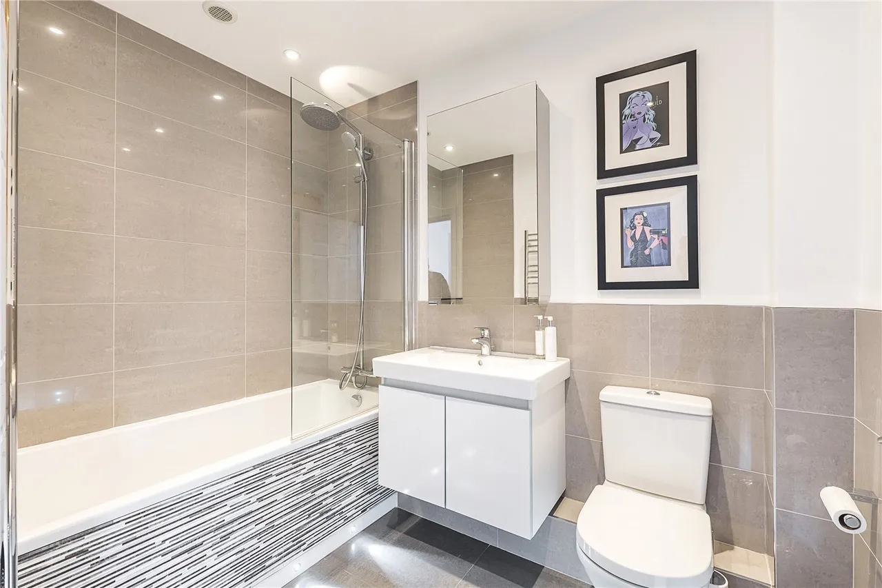 Royal Close, London, SW19, photo 20