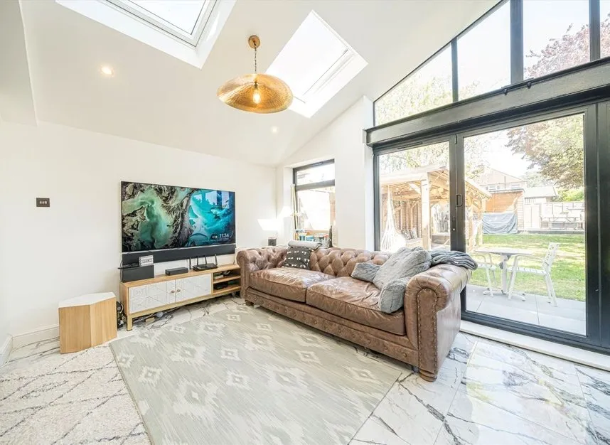 Lyndhurst Avenue, Whitton, TW2, photo 4