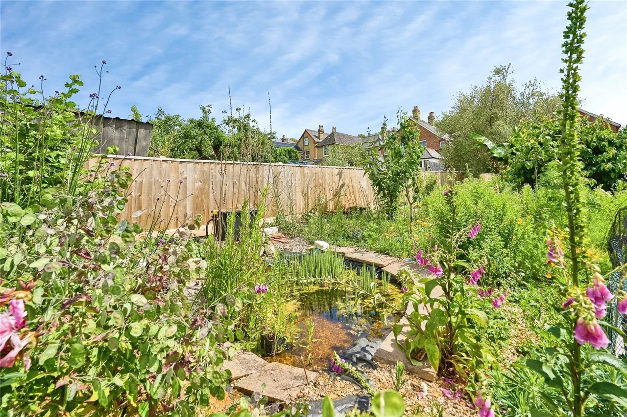 Victoria Grove, East Cowes, PO32, photo 8