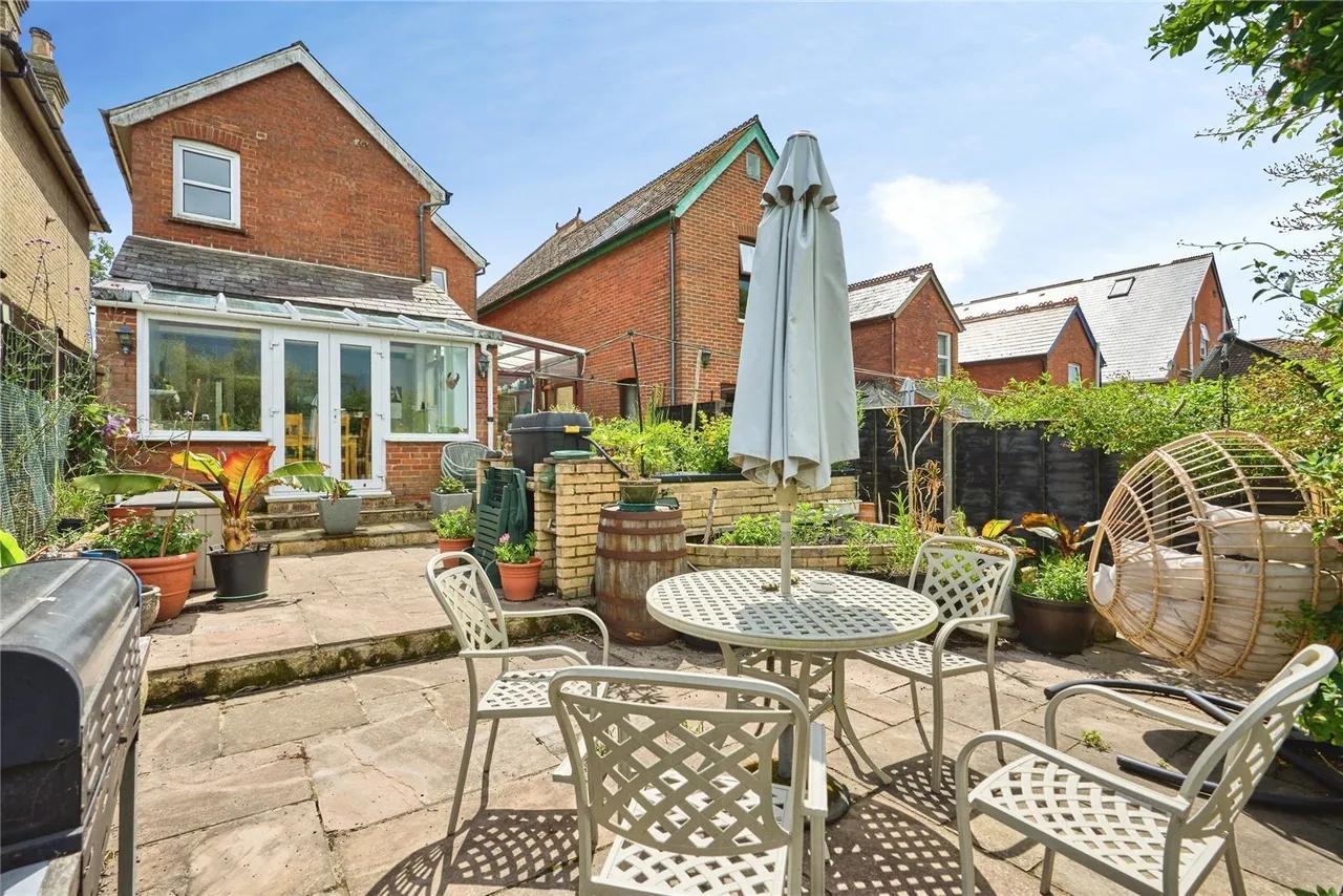 Victoria Grove, East Cowes, PO32, photo 6