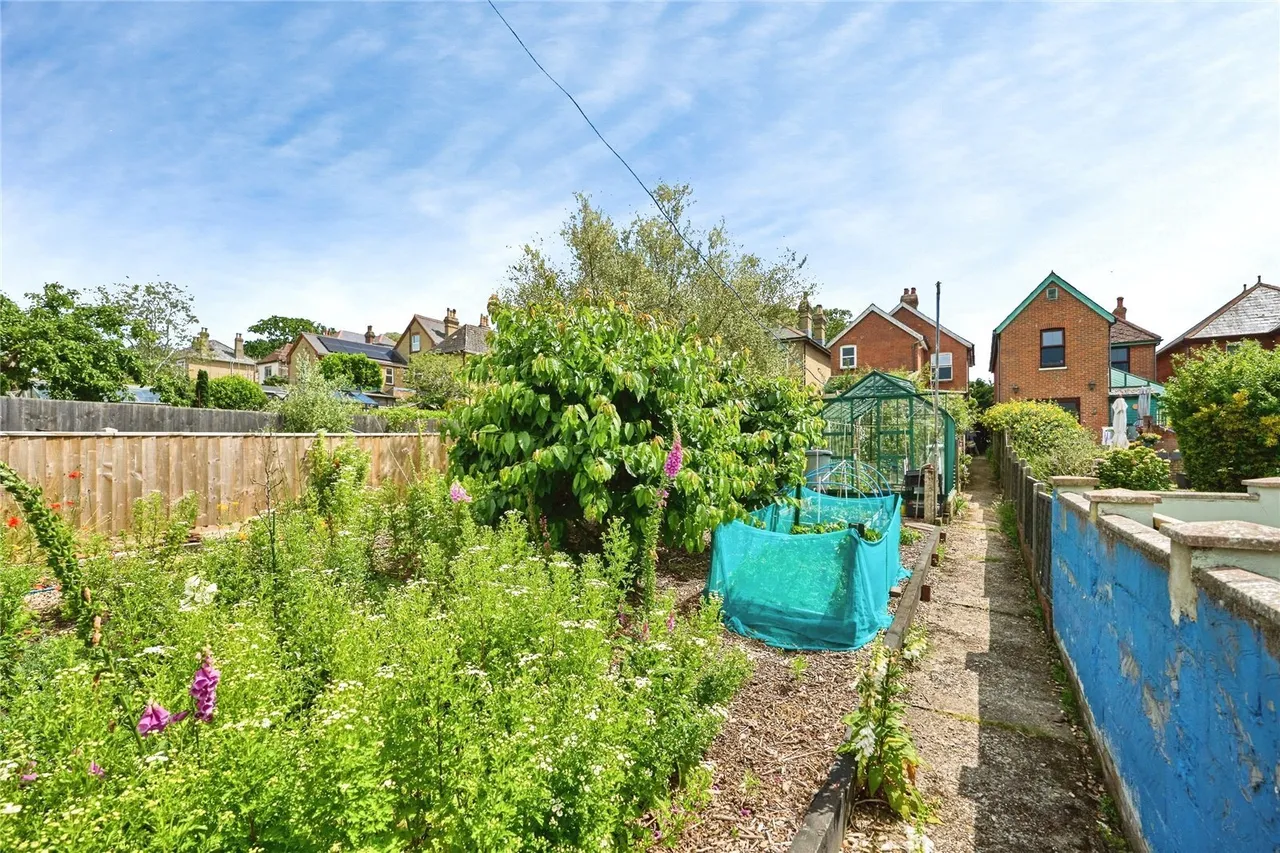 Victoria Grove, East Cowes, PO32, photo 10