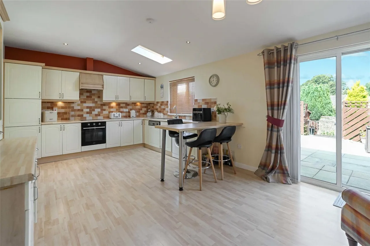 Strathallan Drive, Kirkcaldy, Fife, KY2, photo 8