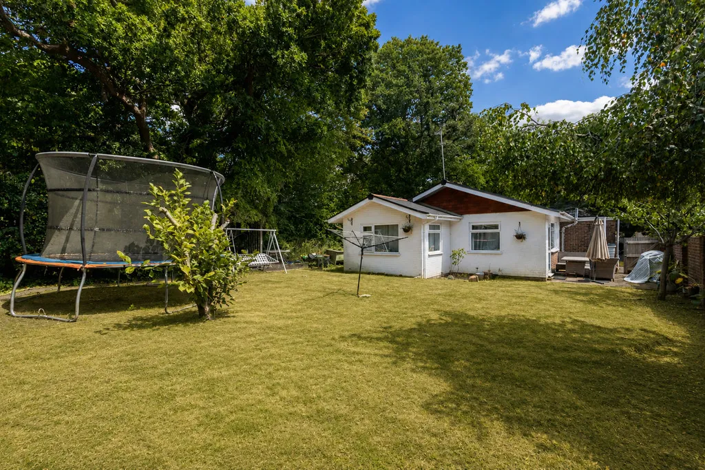 3 bed house for sale, Horsham Road, Rusper, RH12