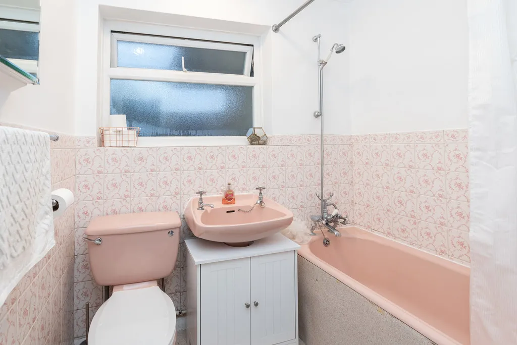Horsham Road, Rusper, RH12, photo 10