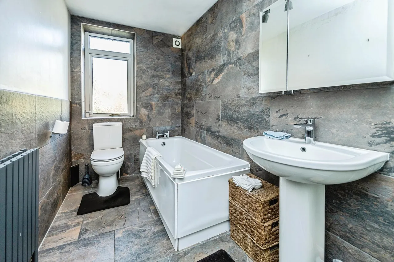 Oakes Road, Huddersfield, HD3, photo 13