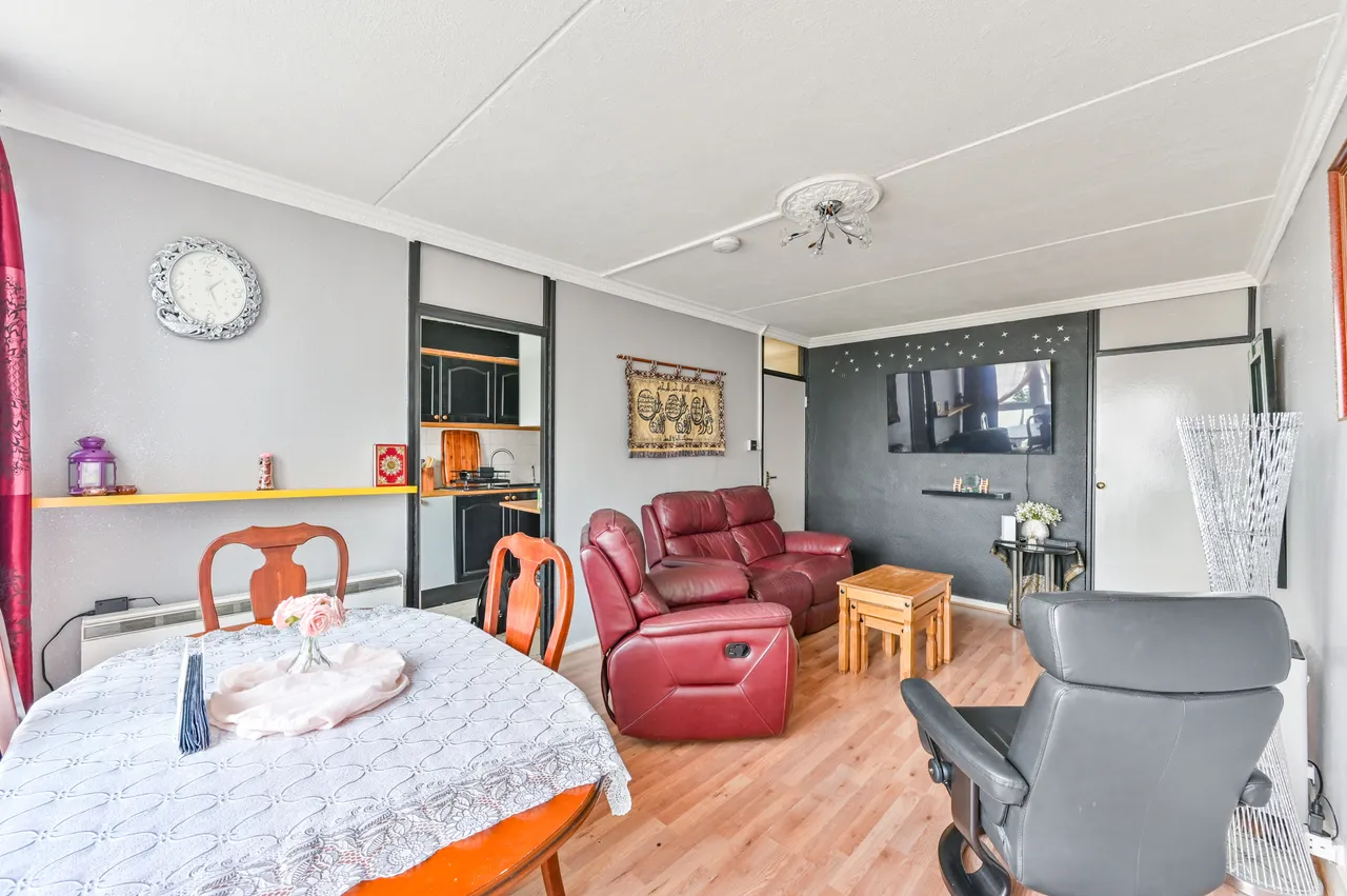 2 bed flat for sale — 80 Princethorpe House, Woodchester Square, London