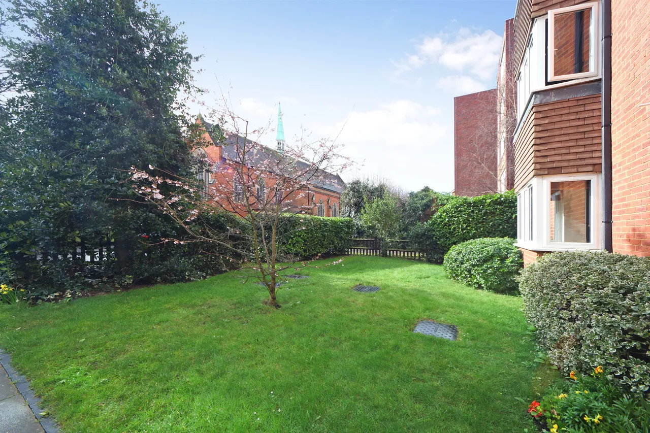 Augustus Road, London, SW19, photo 7