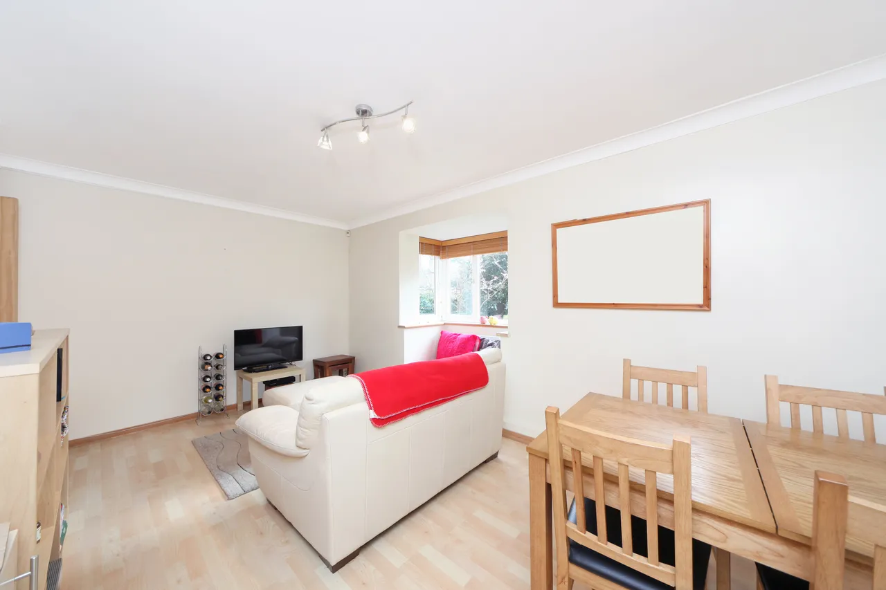 Augustus Road, London, SW19, photo 2