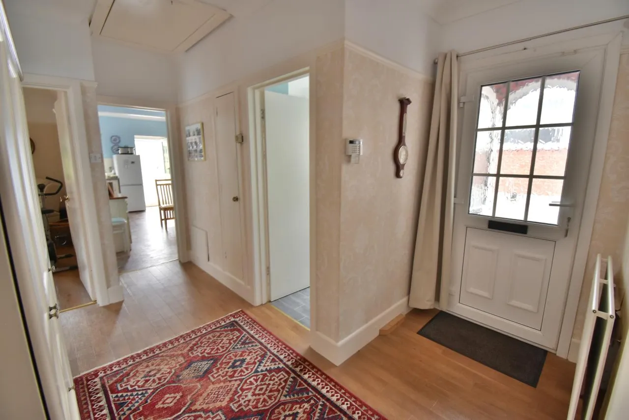 Brierley Road, BH10, photo 16