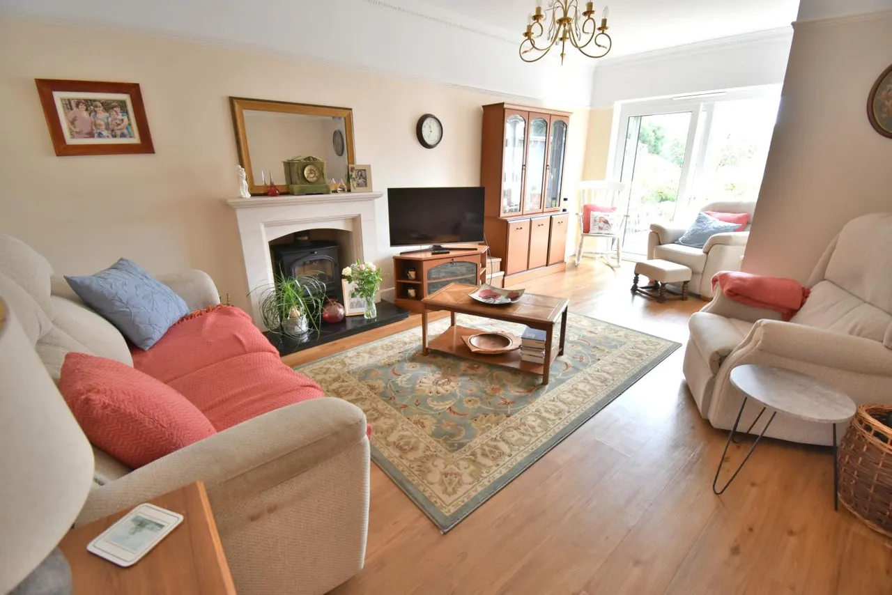 Brierley Road, BH10, photo 8