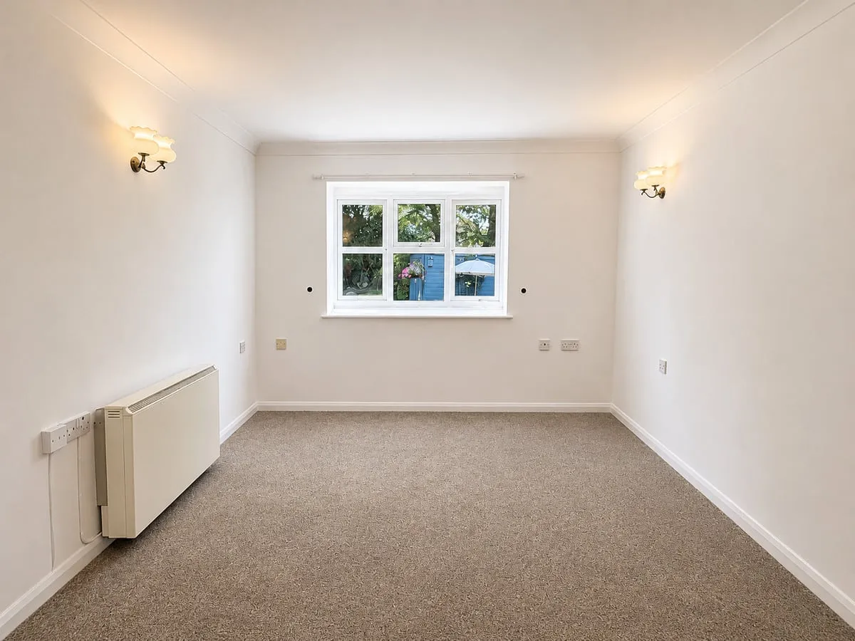 Moorside Road, West Moors, BH22, photo 8