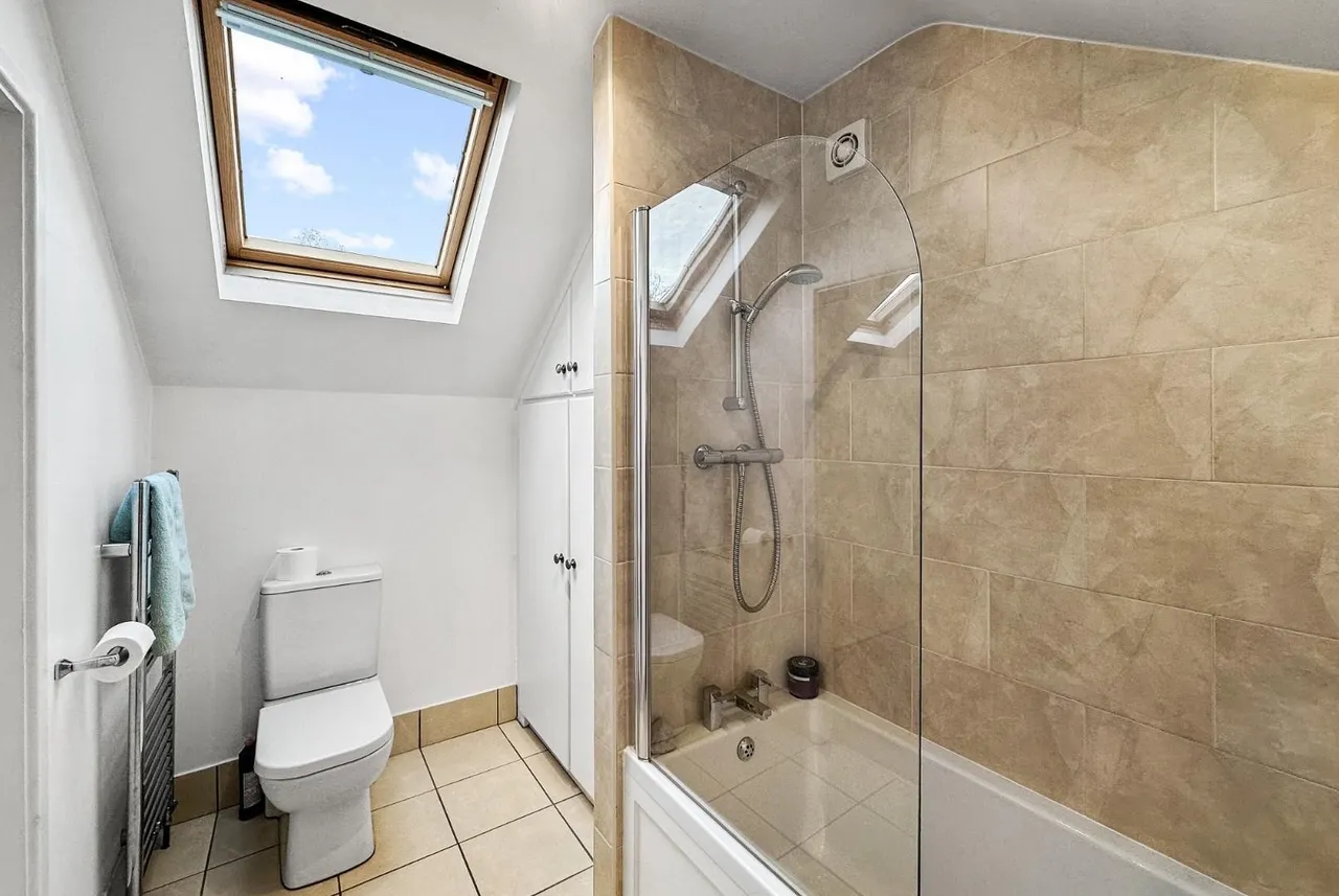 Cottrell Road, Hale Barns, Cheshire WA15 0RT, photo 12