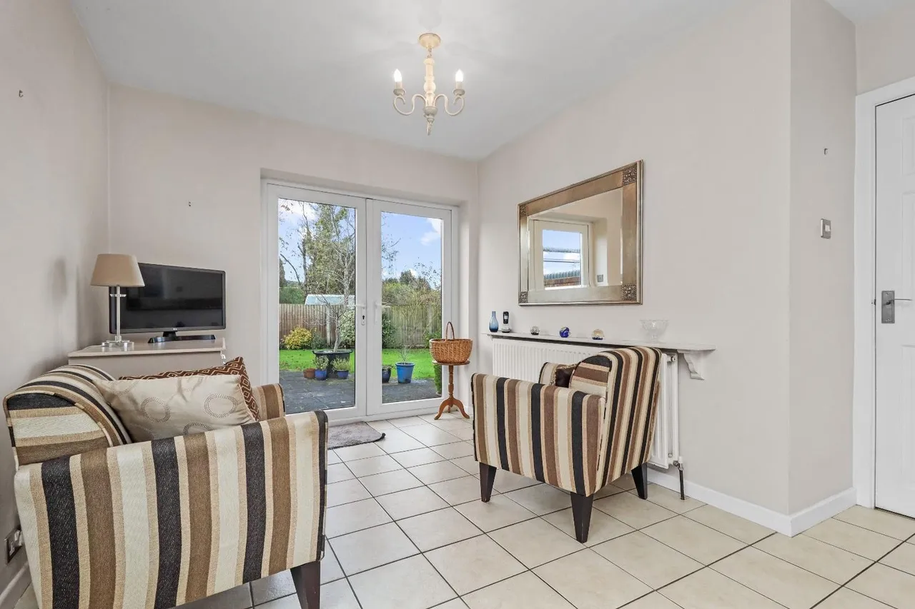 Cottrell Road, Hale Barns, Cheshire WA15 0RT, photo 21