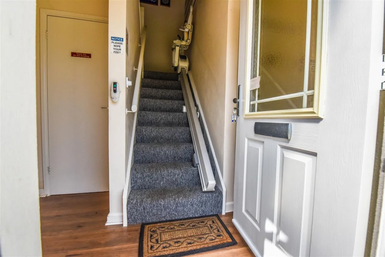 May Lane, Dursley, GL11, photo 11
