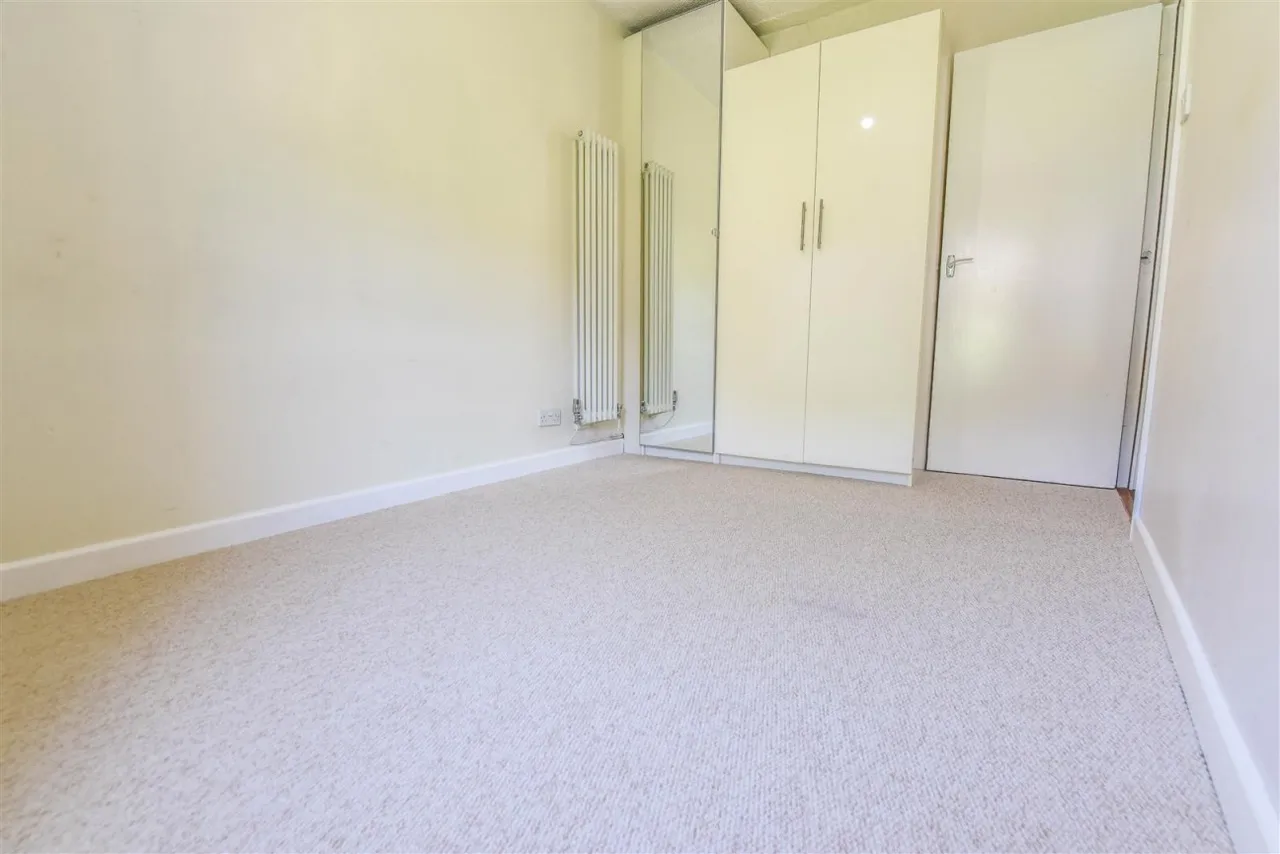 May Lane, Dursley, GL11, photo 8