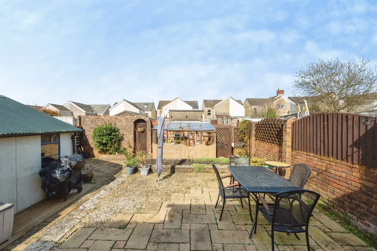 Heol Pen Y Scallen Swansea, SA4, photo 21