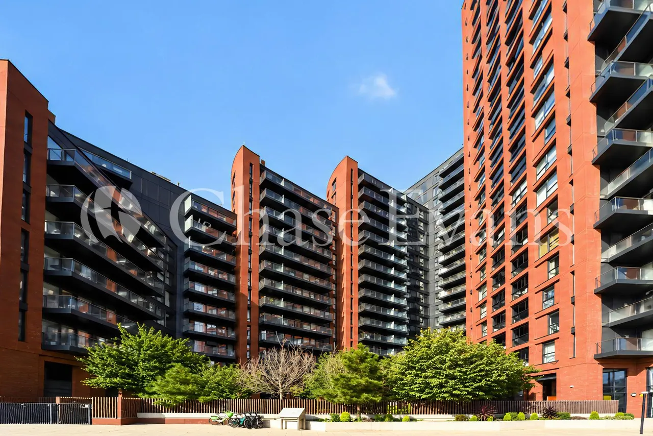 Morello House, Orchard Wharf, 12 Leamouth Road, Poplar, London, E14, photo 9