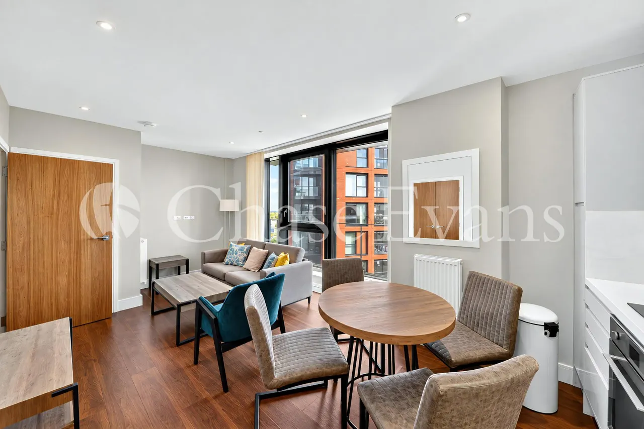 Morello House, Orchard Wharf, 12 Leamouth Road, Poplar, London, E14, photo 3