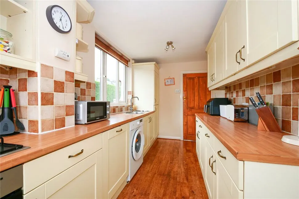 Sandals Road, Baildon, West Yorkshire, BD17, photo 9