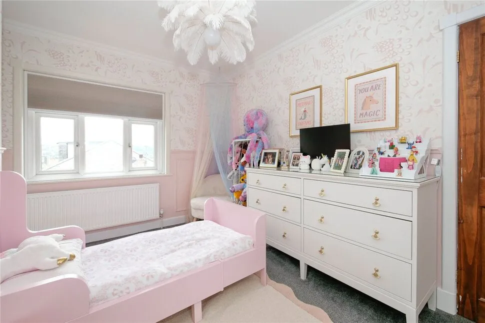 Sandals Road, Baildon, West Yorkshire, BD17, photo 7
