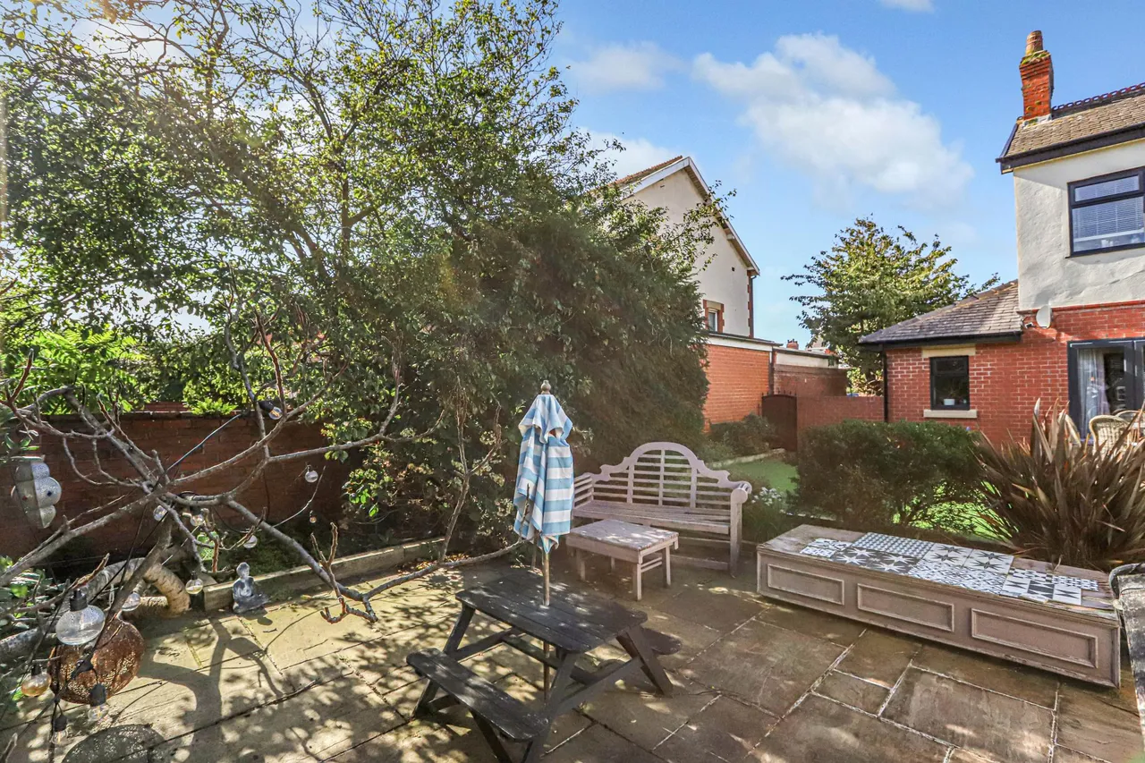 St. Annes Road, Blackpool, FY4, photo 38