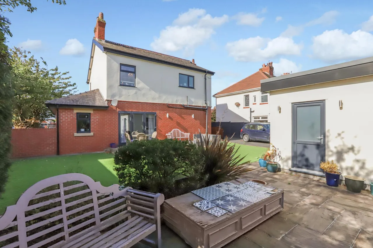 St. Annes Road, Blackpool, FY4, photo 34
