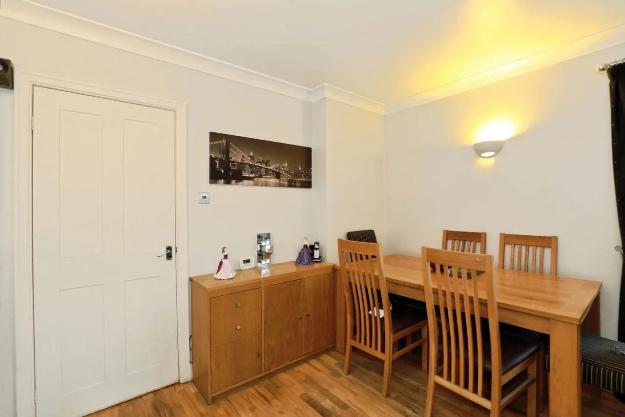 Kestrel Close, Winsford, Cheshire, CW7, photo 8