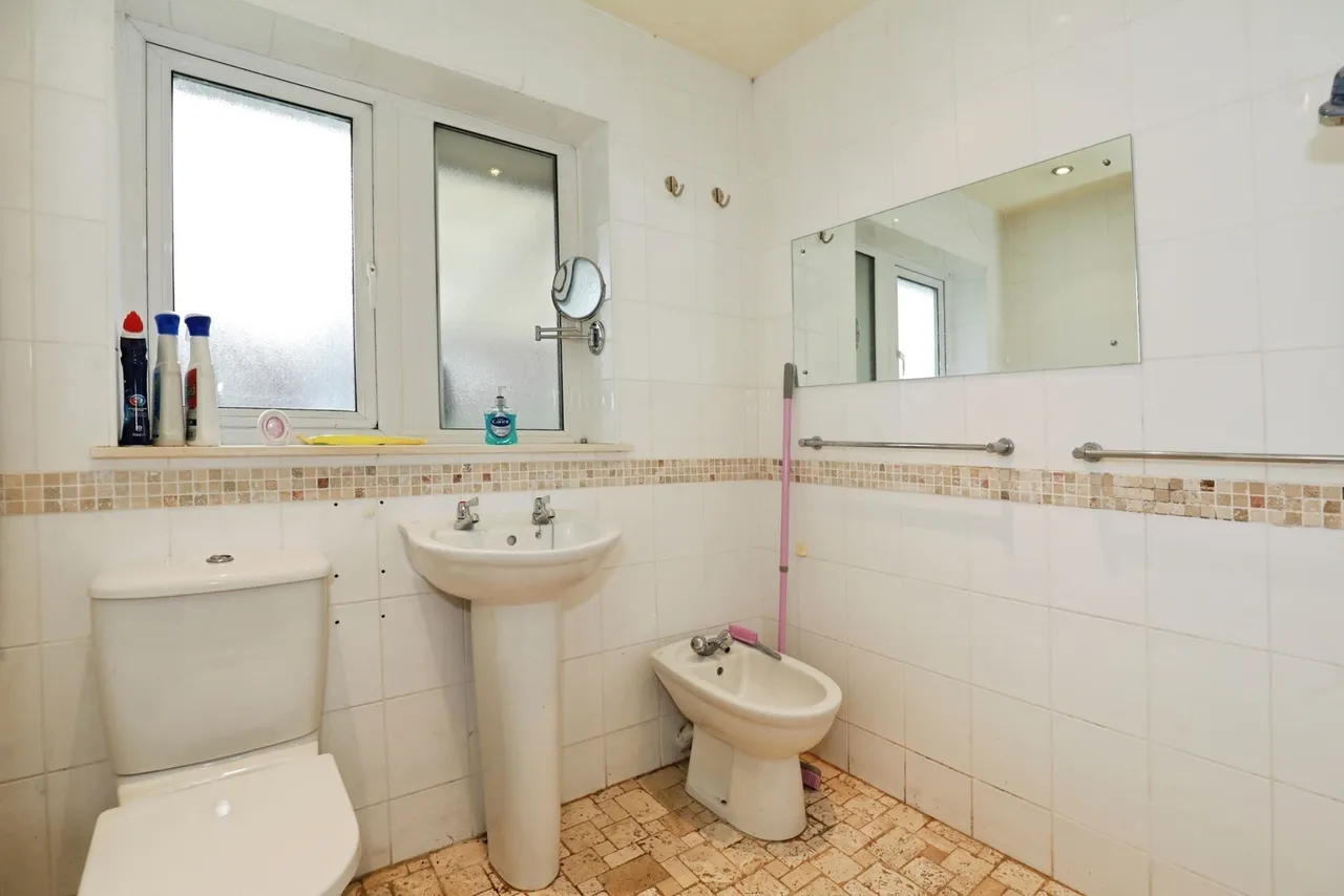 Kestrel Close, Winsford, Cheshire, CW7, photo 14