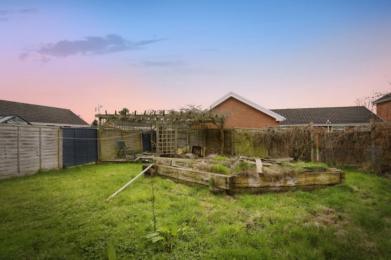 Kestrel Close, Winsford, Cheshire, CW7, photo 15
