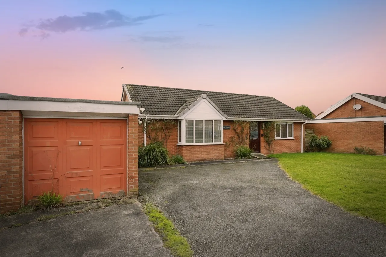 Kestrel Close, Winsford, Cheshire, CW7, photo 3