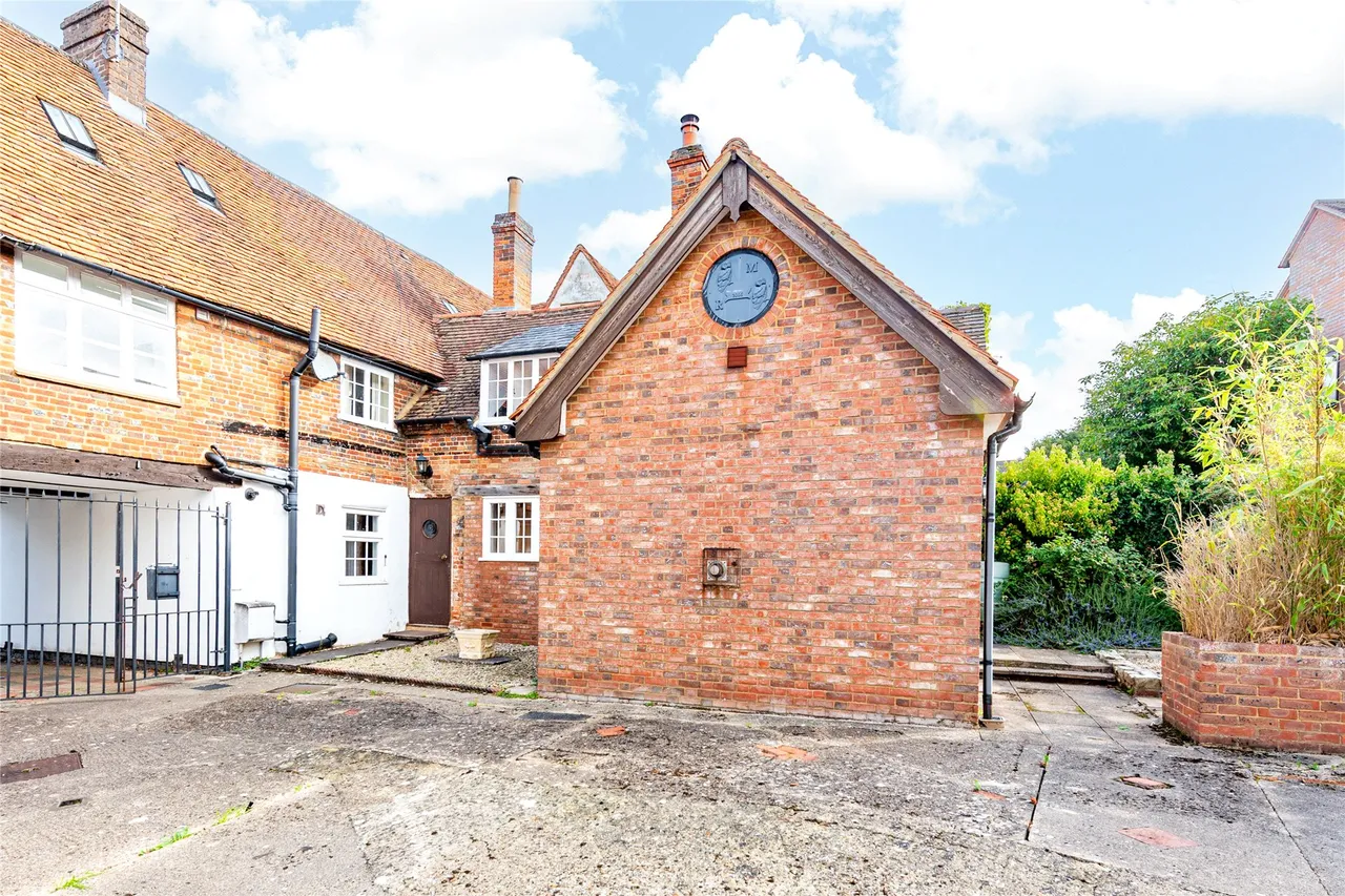 The Close, Princes Risborough, HP27, photo 13