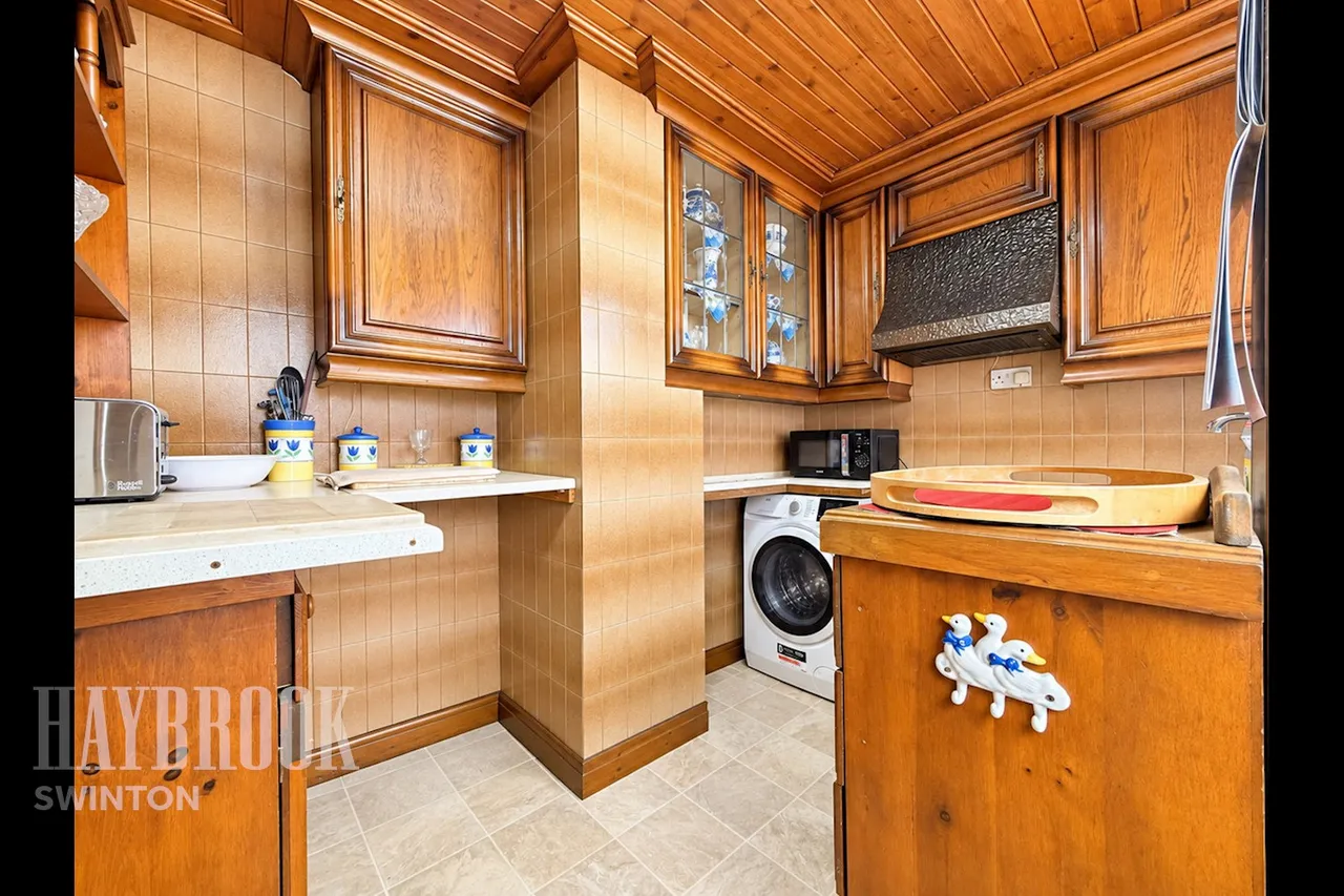 Park Road, Conisbrough, photo 16