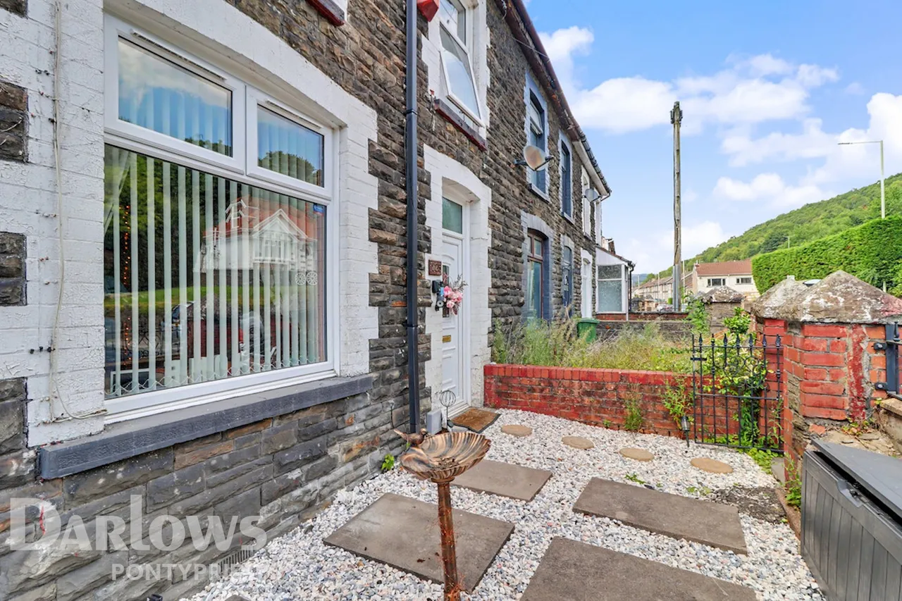 Merthyr Road, Pontypridd, photo 2