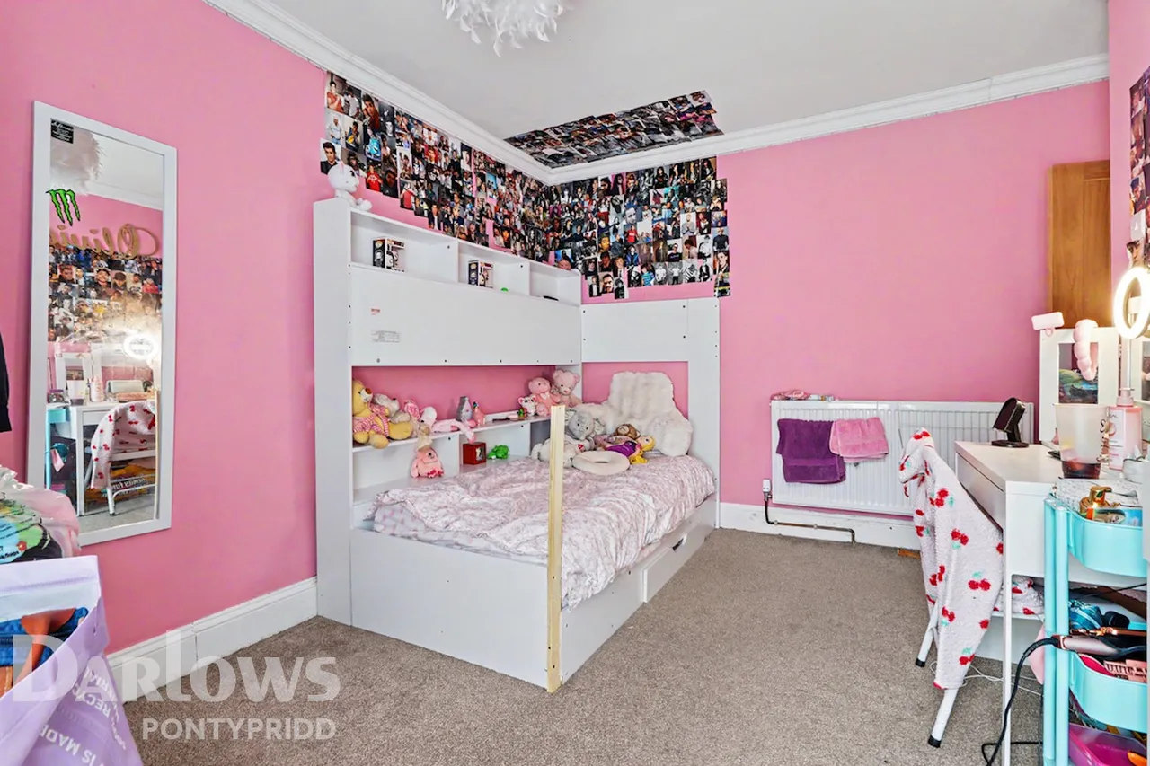 Merthyr Road, Pontypridd, photo 16