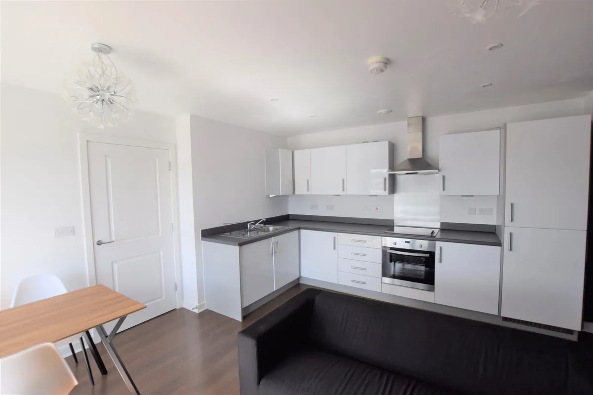 Quayside Drive, Essex, Colchester, CO2 8GN, photo 3