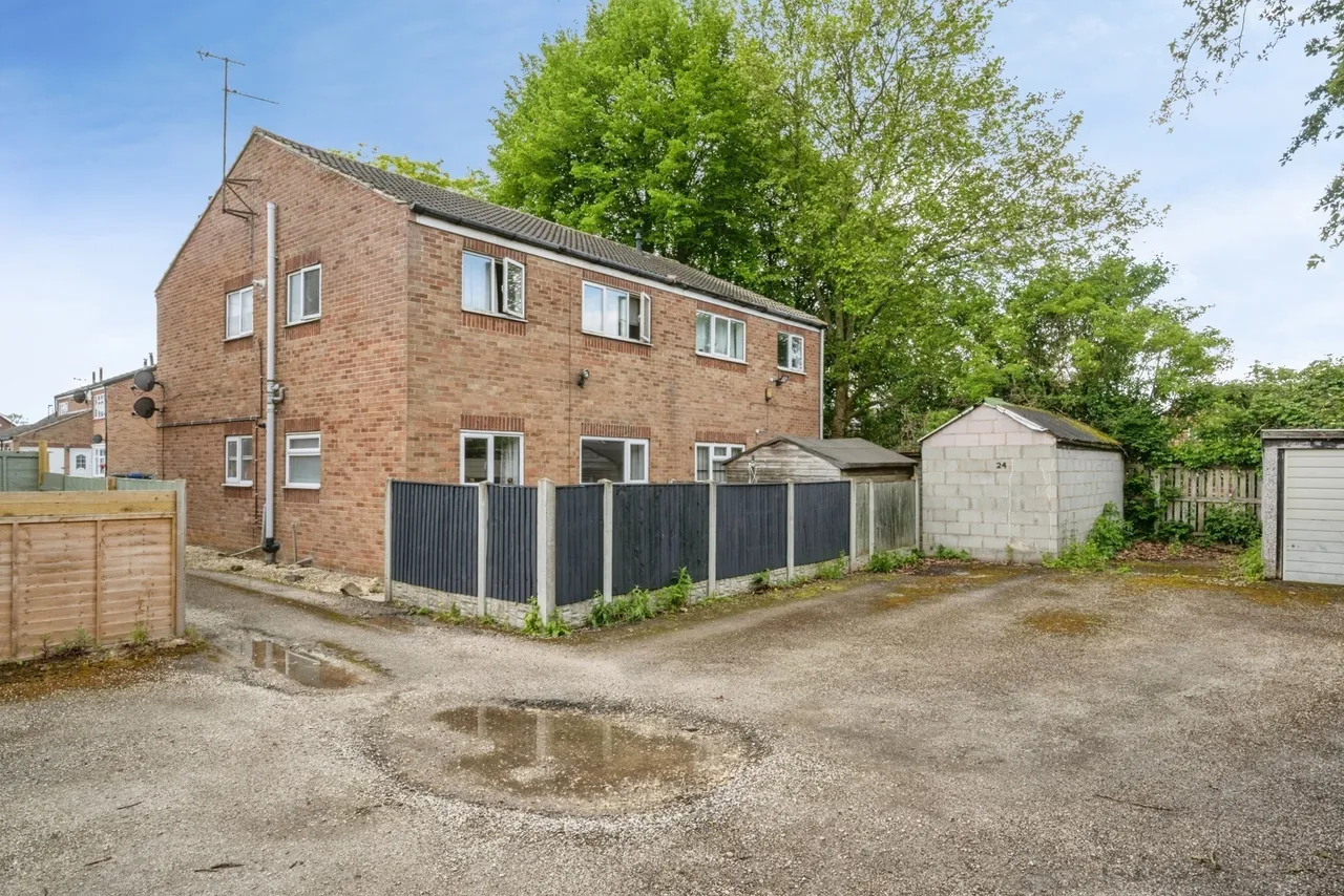 Haldynby Gardens, Armthorpe, Doncaster, South Yorkshire, DN3, photo 7