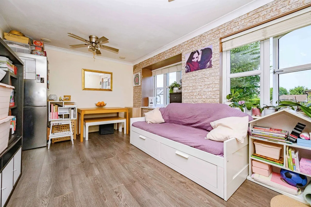 Foxlands Close, Leavesden, WATFORD, photo 9